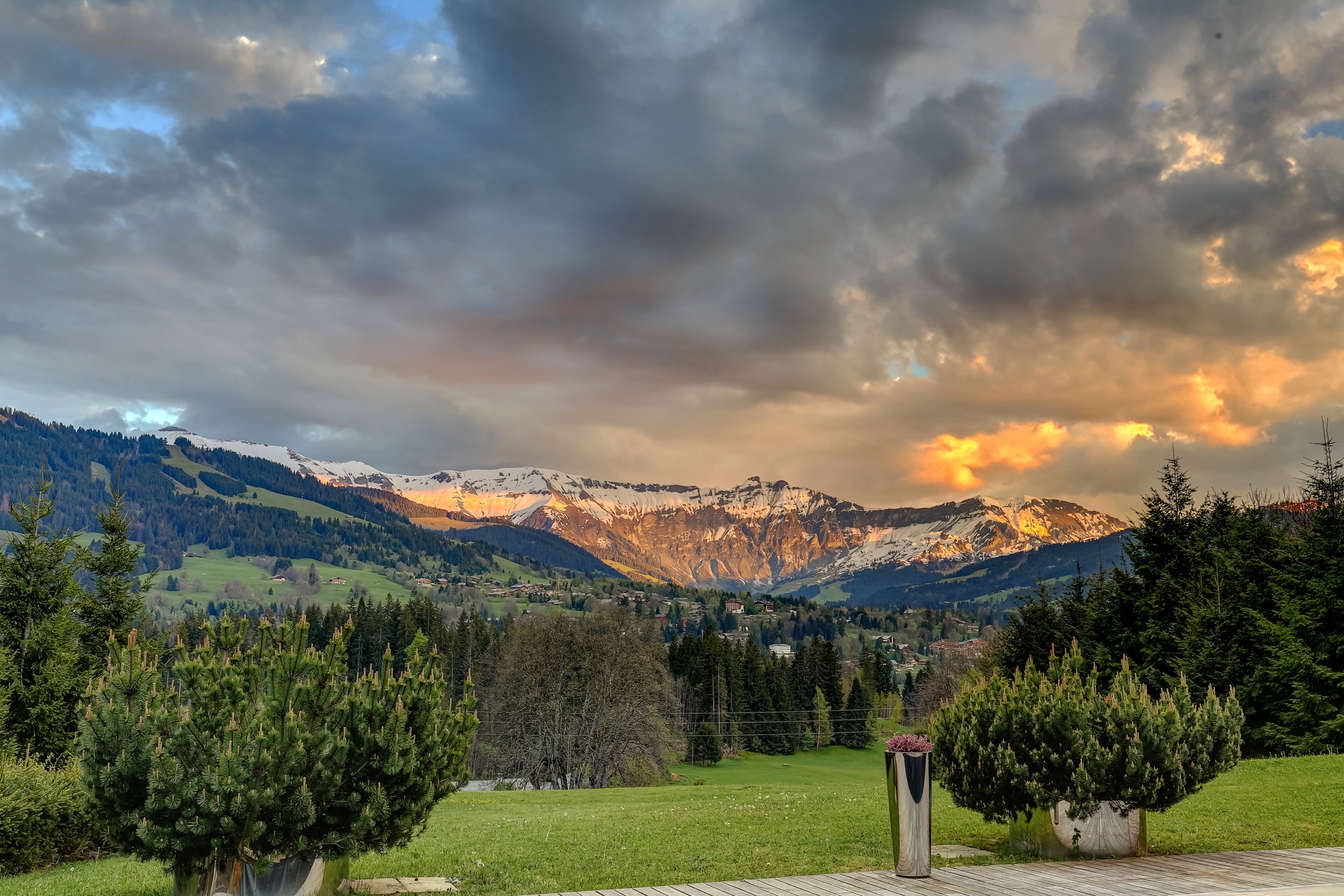 Panoramic mountain view from the terrace of an ALPÉON property in Megeve